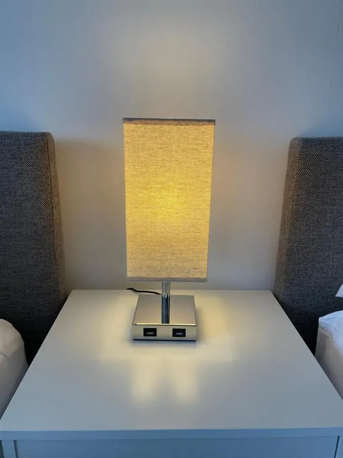 Апартаменты Truretreats Design Loft Fuer 8 Personen I Riesige Kueche I Echarger I 65Z Smarttv I 150Qm Гамбург